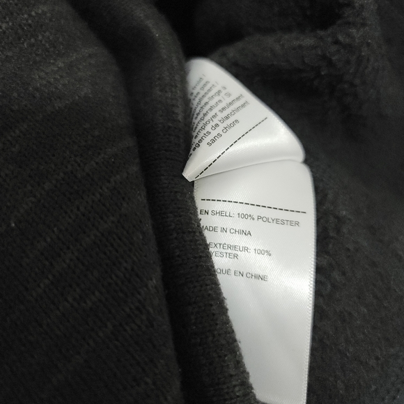 UNTUCKit Kezoh 1/4 Zip Pullover - Picture 8 of 10